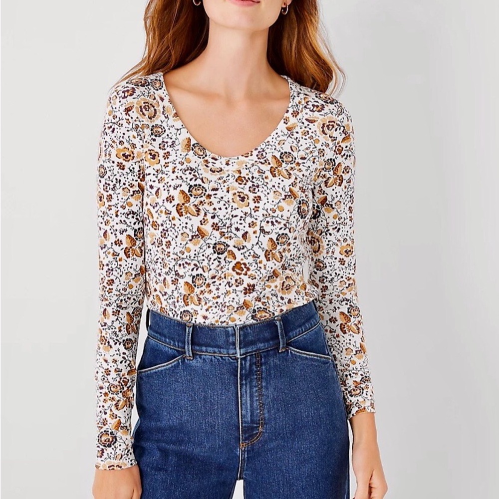 Ann Taylor petite floral tee